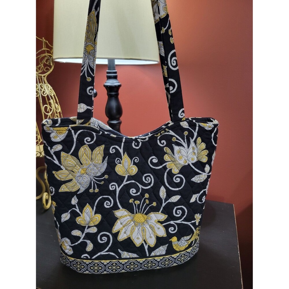 Vera Bradley Tote Bag Women Small Black Yellow Excellent Yellow Bird Quilted Bag - Picture 3 of 9